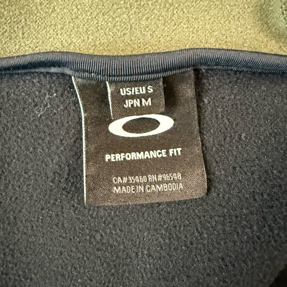 Oakley Performance Fit Hooded Softshell Jacket Bl… - image 6